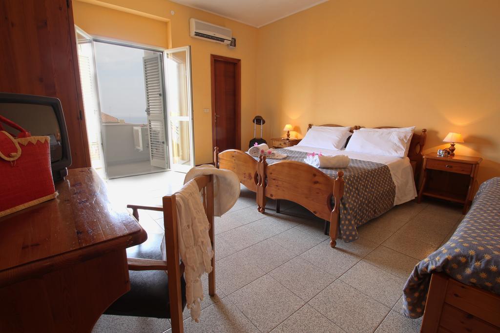 Hotel la Perla Tropea Bagian luar foto