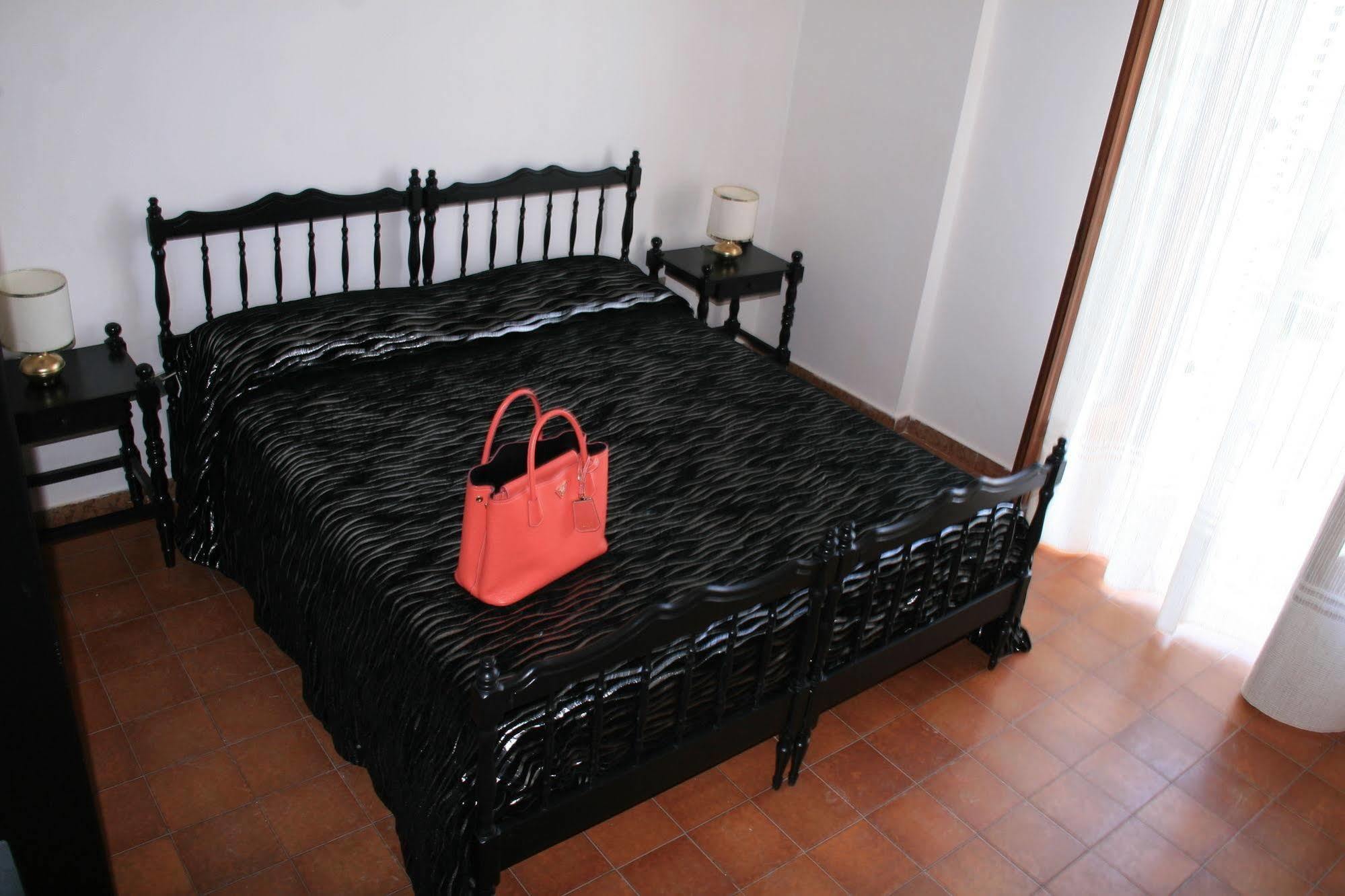 Hotel la Perla Tropea Bagian luar foto