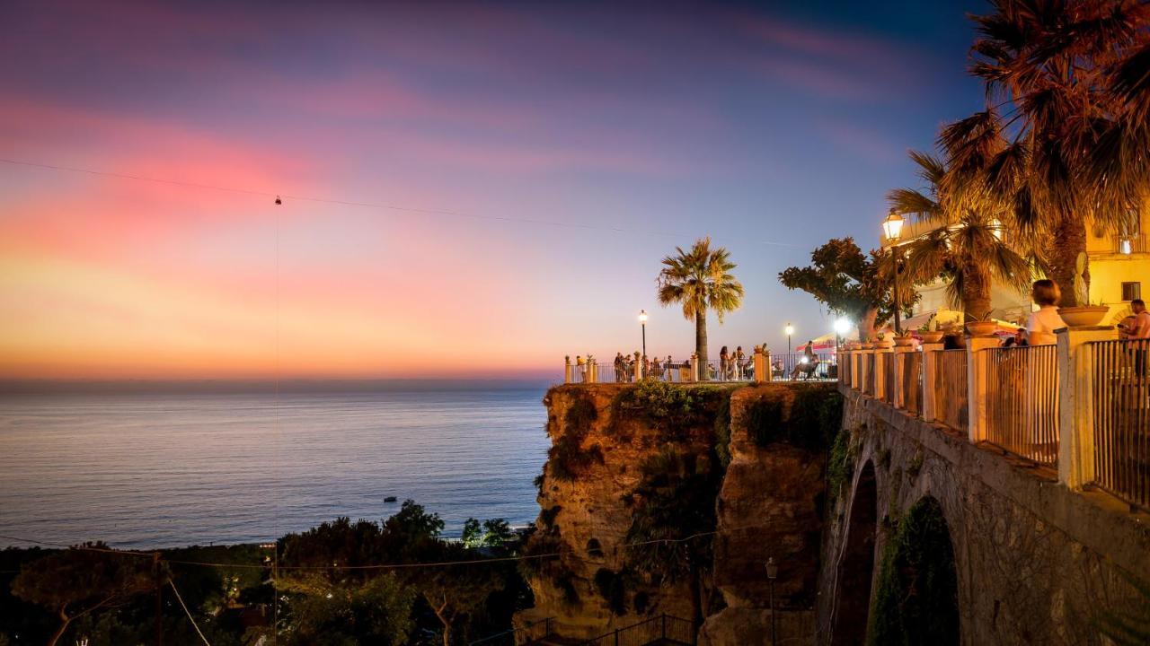 Hotel la Perla Tropea Bagian luar foto